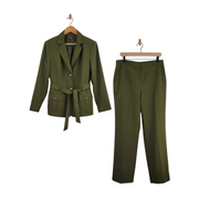 Emily... Women's 2-Piece Pantsuit Size 12
