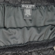 True Envy Lace Overlay Skirt Size XL - NWT